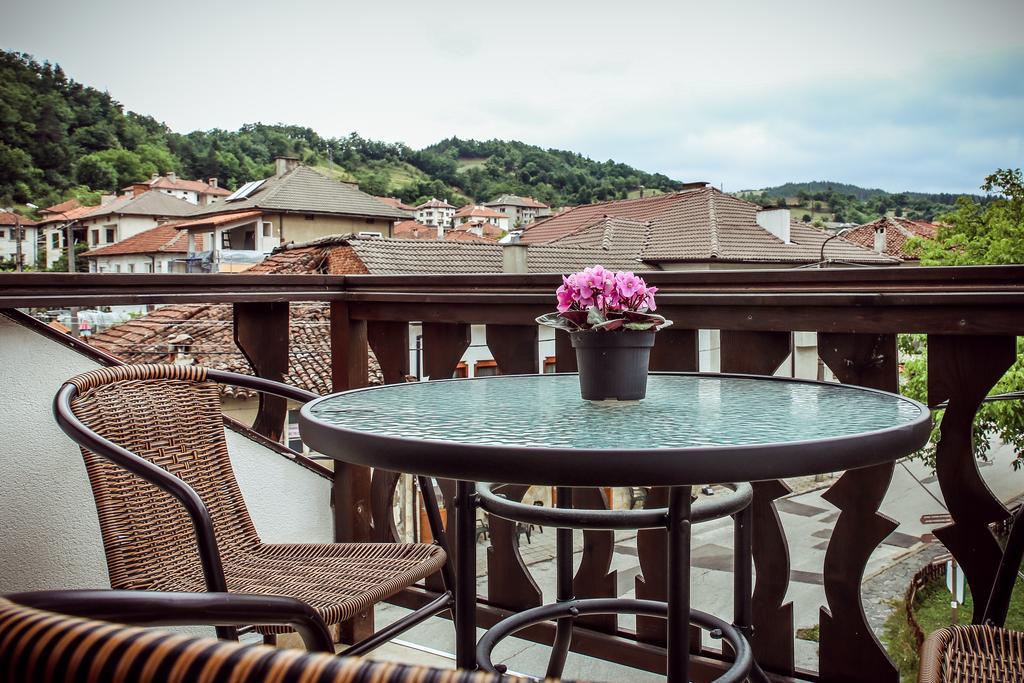 Бялата Къща Hotel Zlatograd Kamer foto